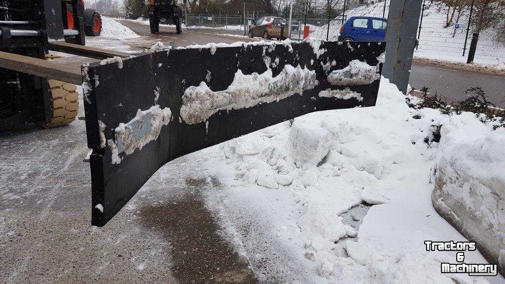 Sonstiges  Sneeuwschuif, verzinkt, 2.2 m. breed