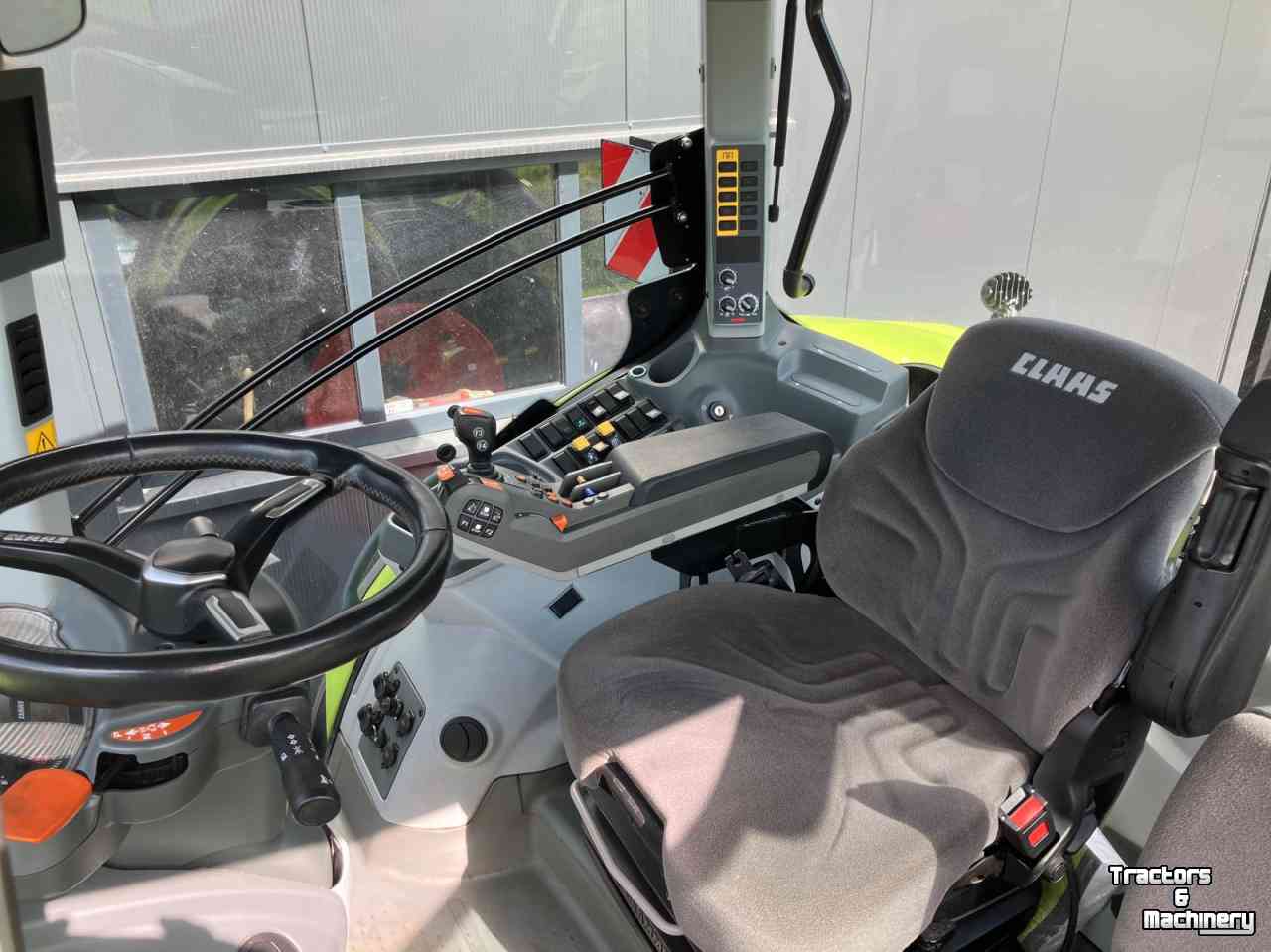 Schlepper / Traktor Claas Axion 800 Cis +