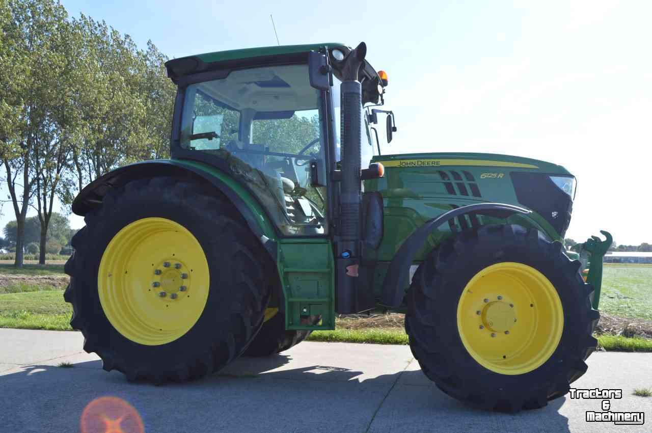 Schlepper / Traktor John Deere 6125R