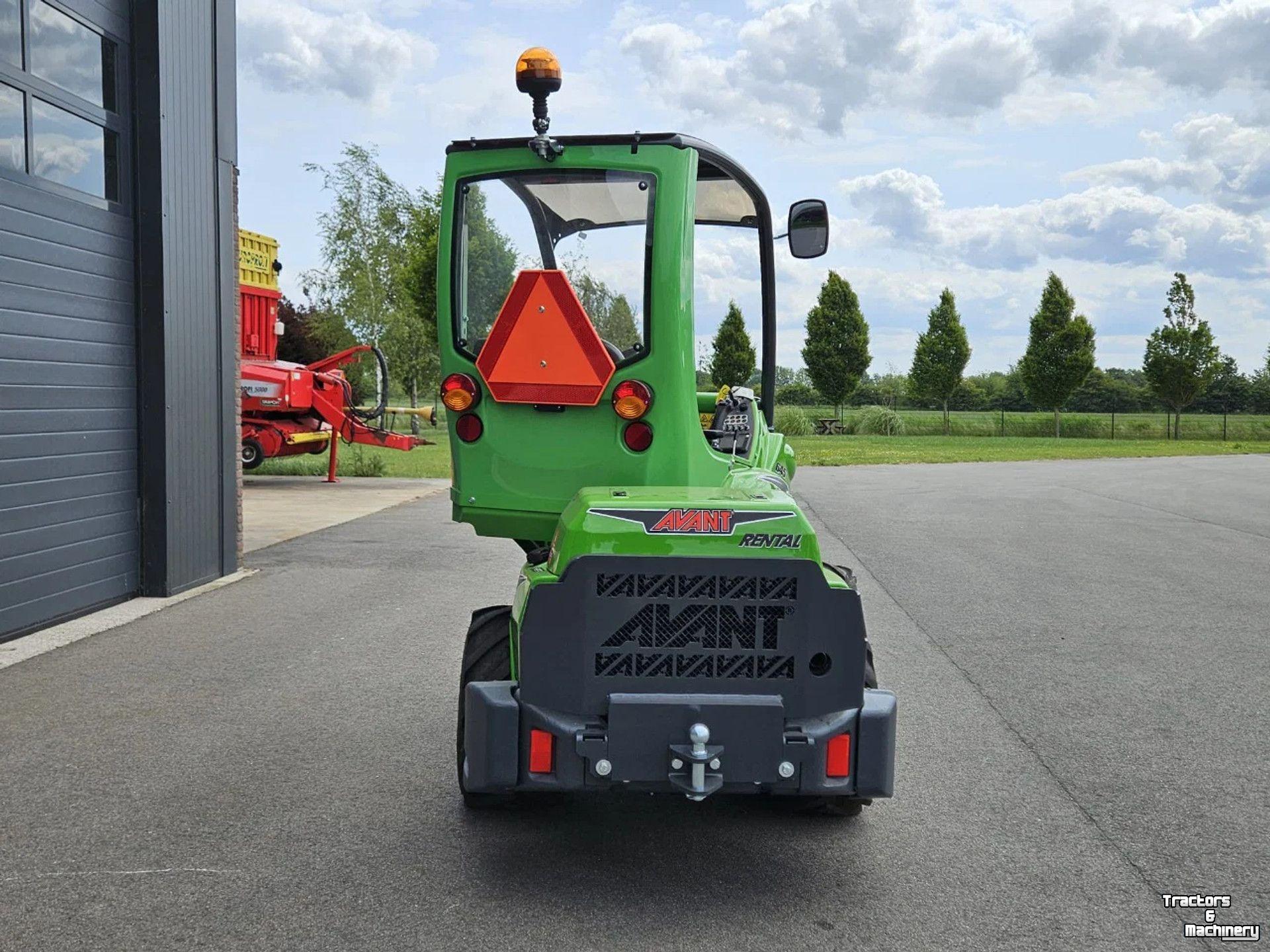 Radlader Avant 645i Rental mini-shovel