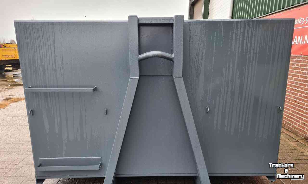 Hakenlift-Container System  Container platform / haark-arm platform