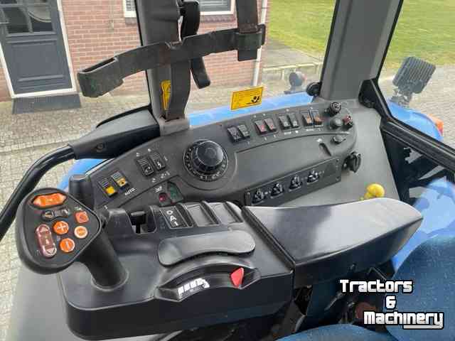 Schlepper / Traktoren New Holland T7550 CVT 50km airco 6 cil.turbo 200 pk