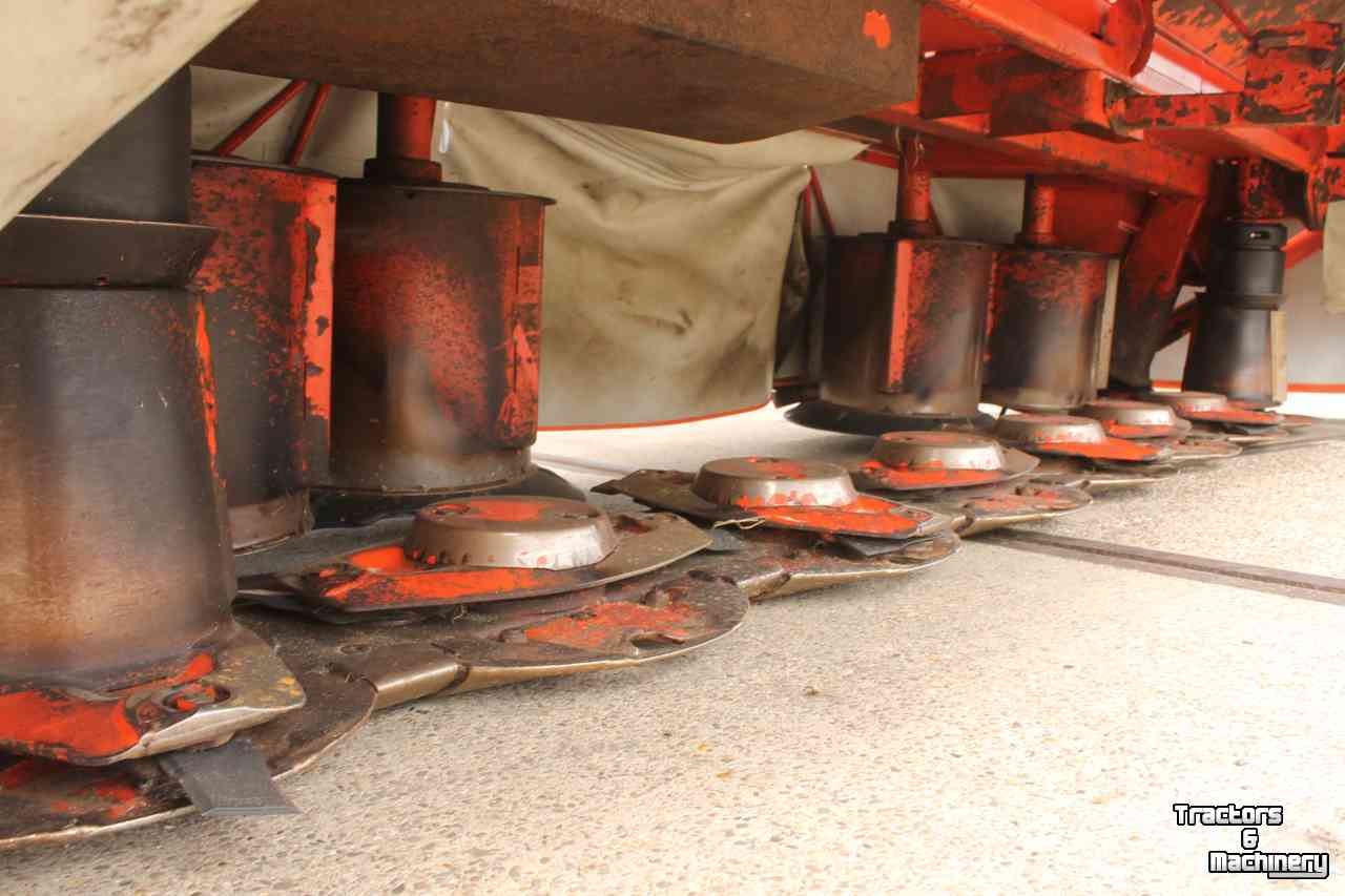 Mähwerk Kuhn GMD310F-FF front schijvenmaaier frontmaaier zwadtrommels