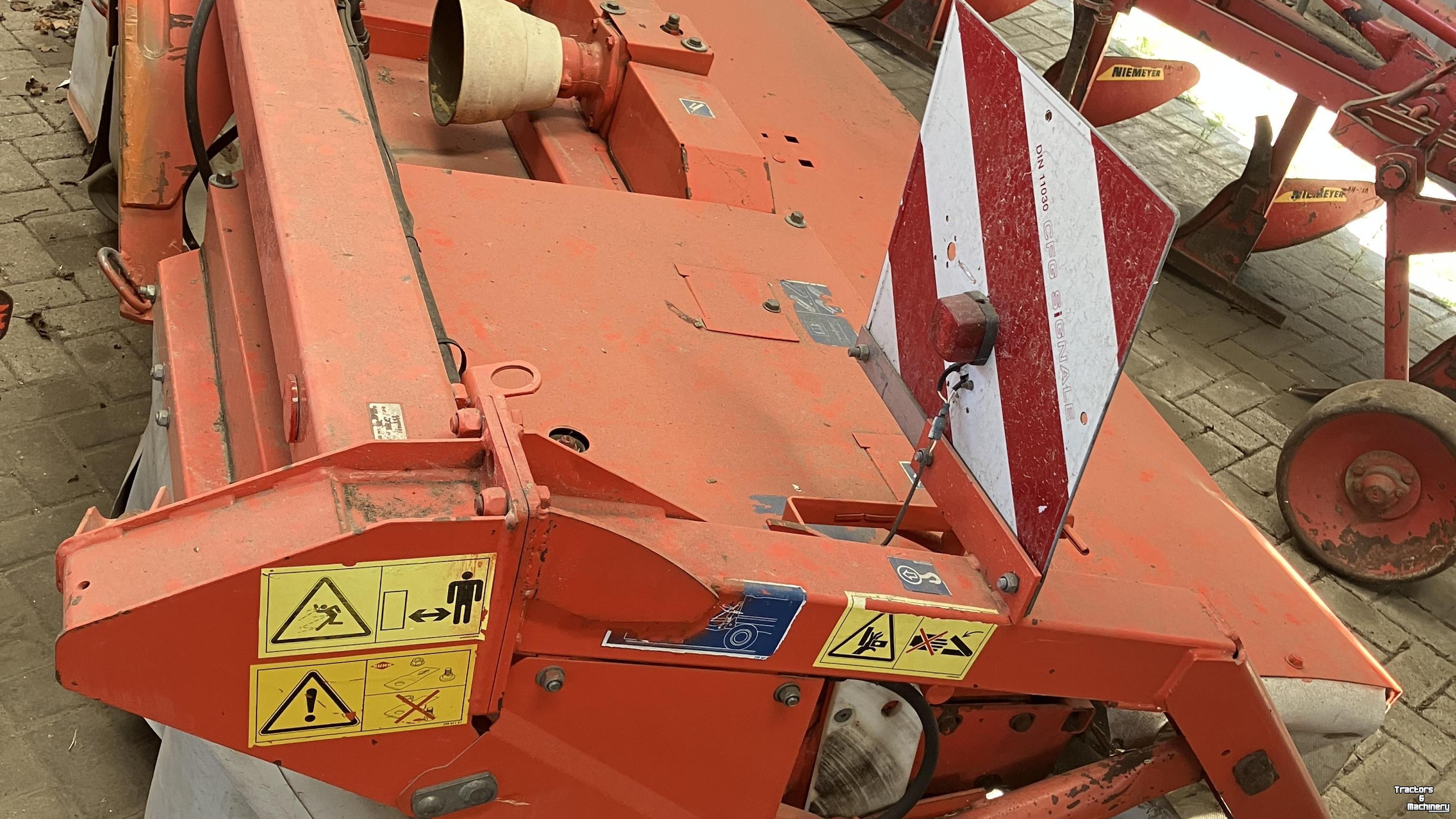 Mähwerk Kuhn GMD802F