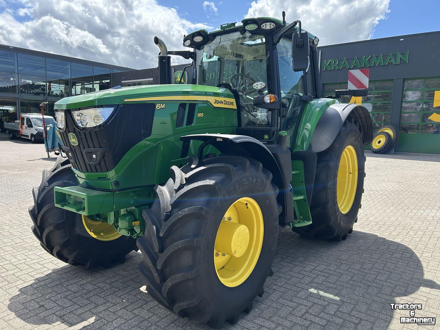 Schlepper / Traktor John Deere 6M 185