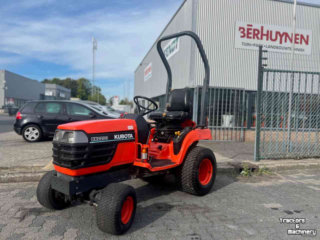 Obsttraktor Kubota BX2200