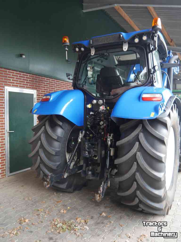 Schlepper / Traktor New Holland T6.180 EC