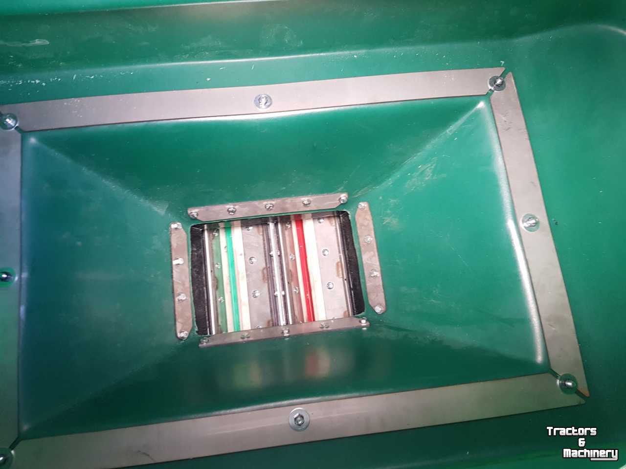 Frontbehälter Sämaschine Delimbe T20-800 Fronttank- zaaimachine