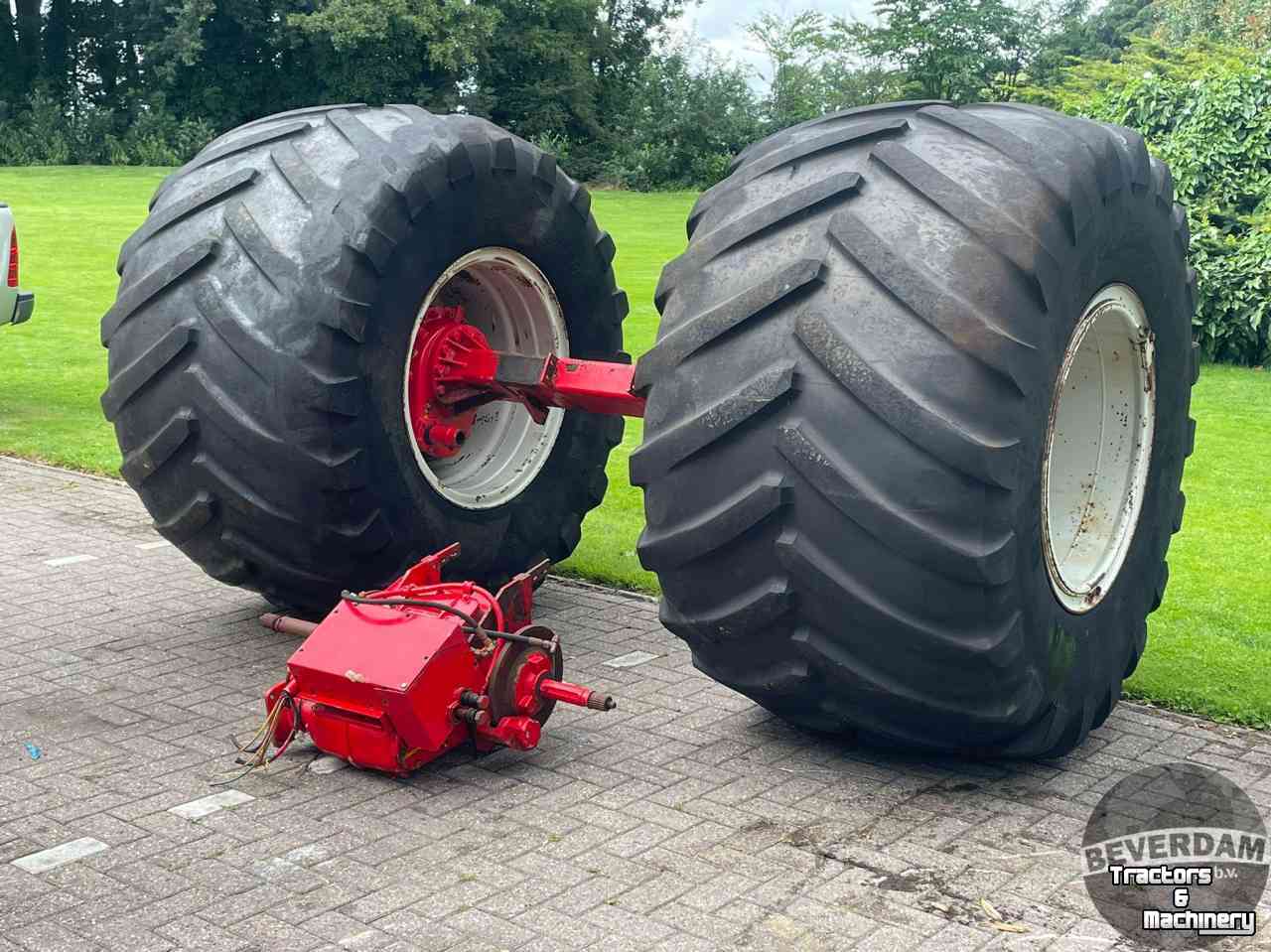 Sonstiges Traktoren und Zubehör  Vervaet as aangedreven as 1050/50R32