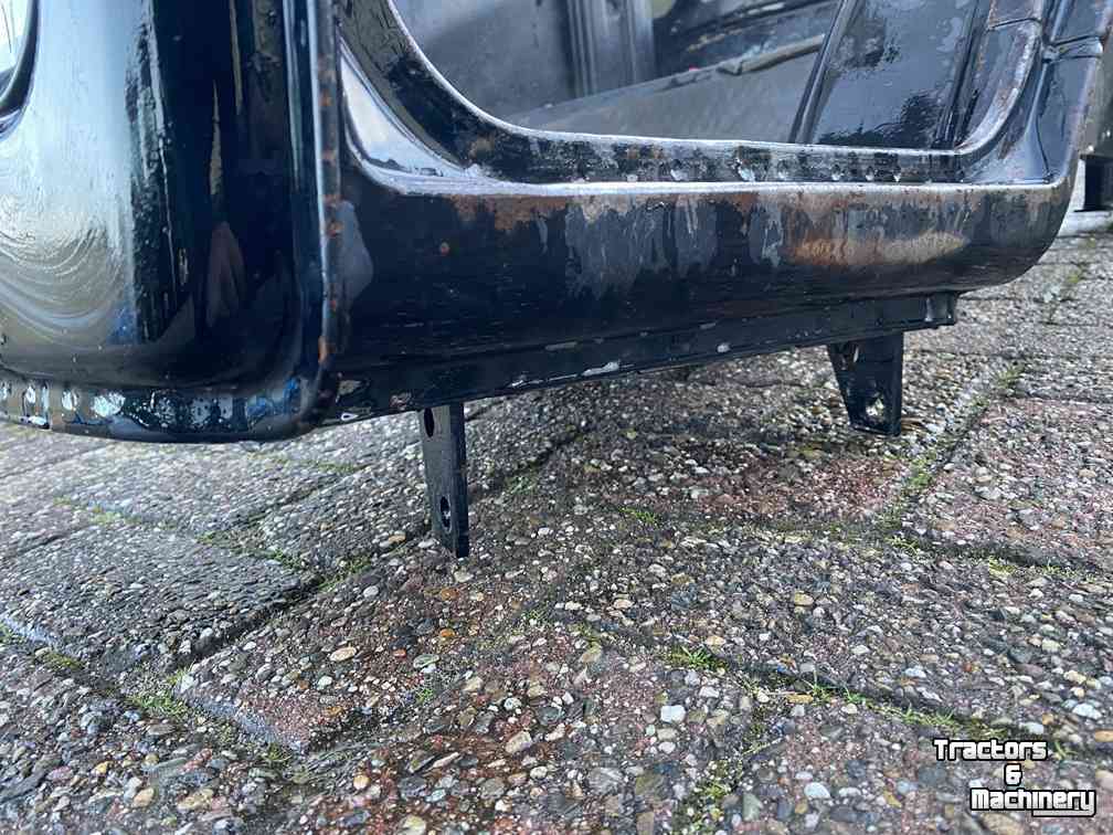 Gebrauchte Teile für Traktoren Case-IH kaal cabine frame van een 856XL