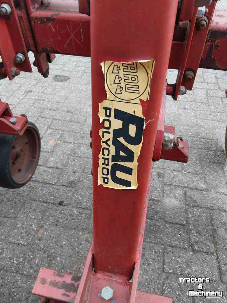 Hackmaschine Rau Polycrop Schoffelmachine 8 rijen