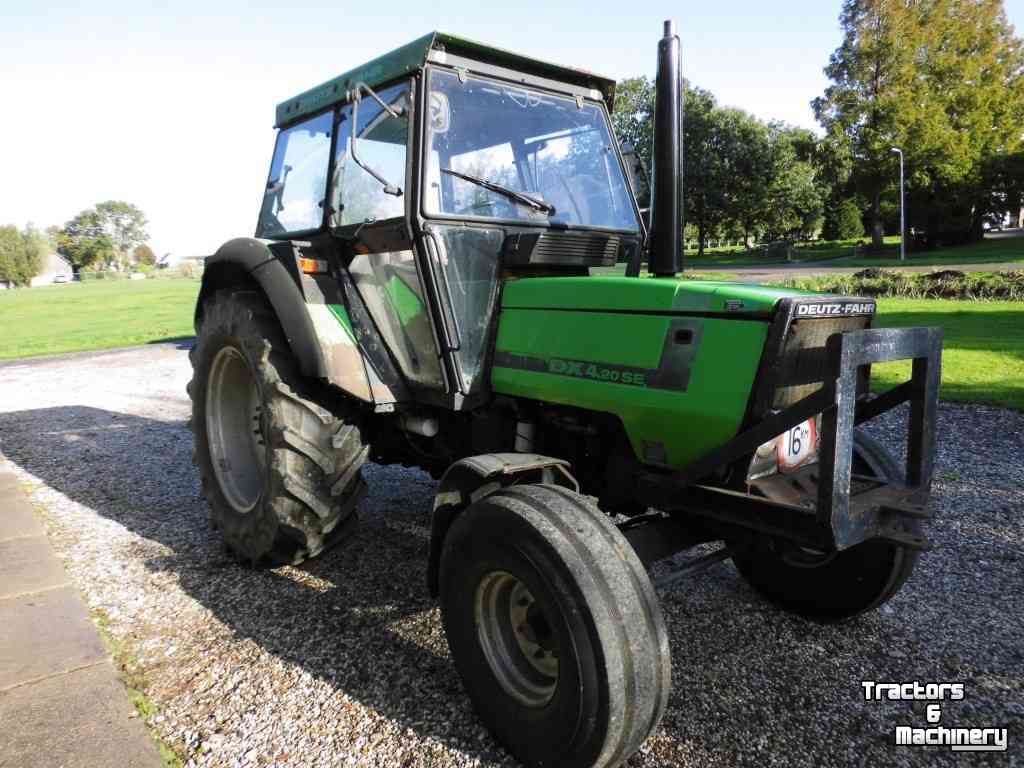 Schlepper / Traktor Deutz-Fahr DX 420se