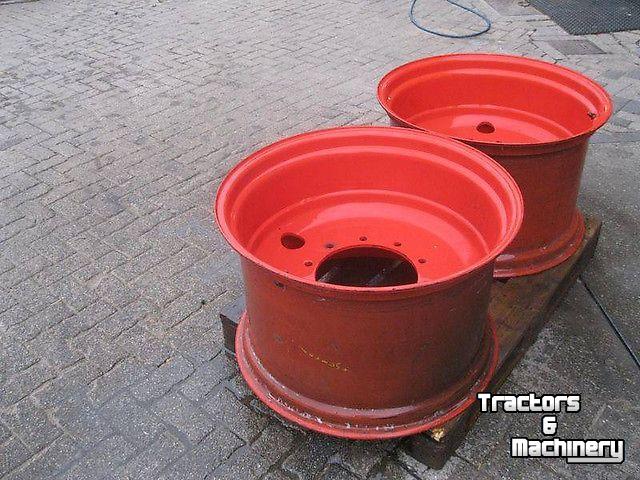 Diverse Gebrauchte Teile Claas Titan velgen W18L 28