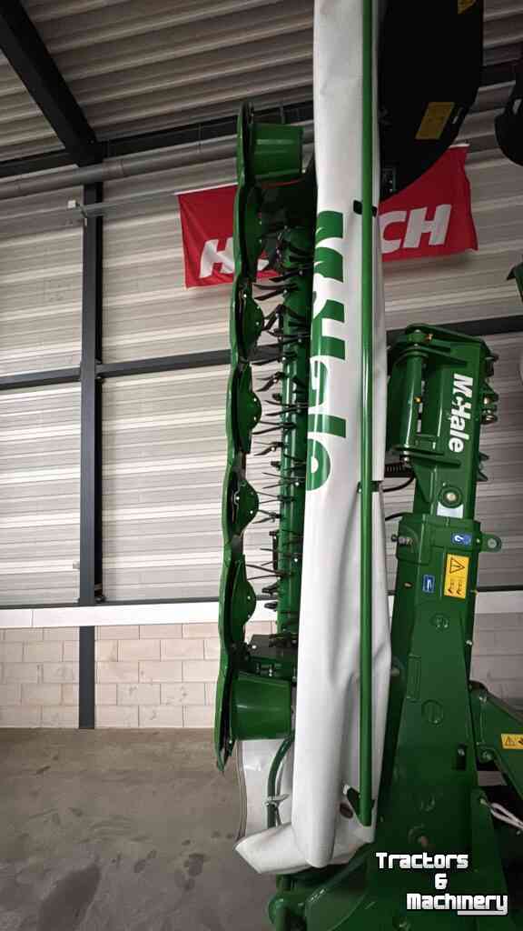 Mähwerk McHale Proglide B9000 + F 3100 Triple Maaier Overjarig