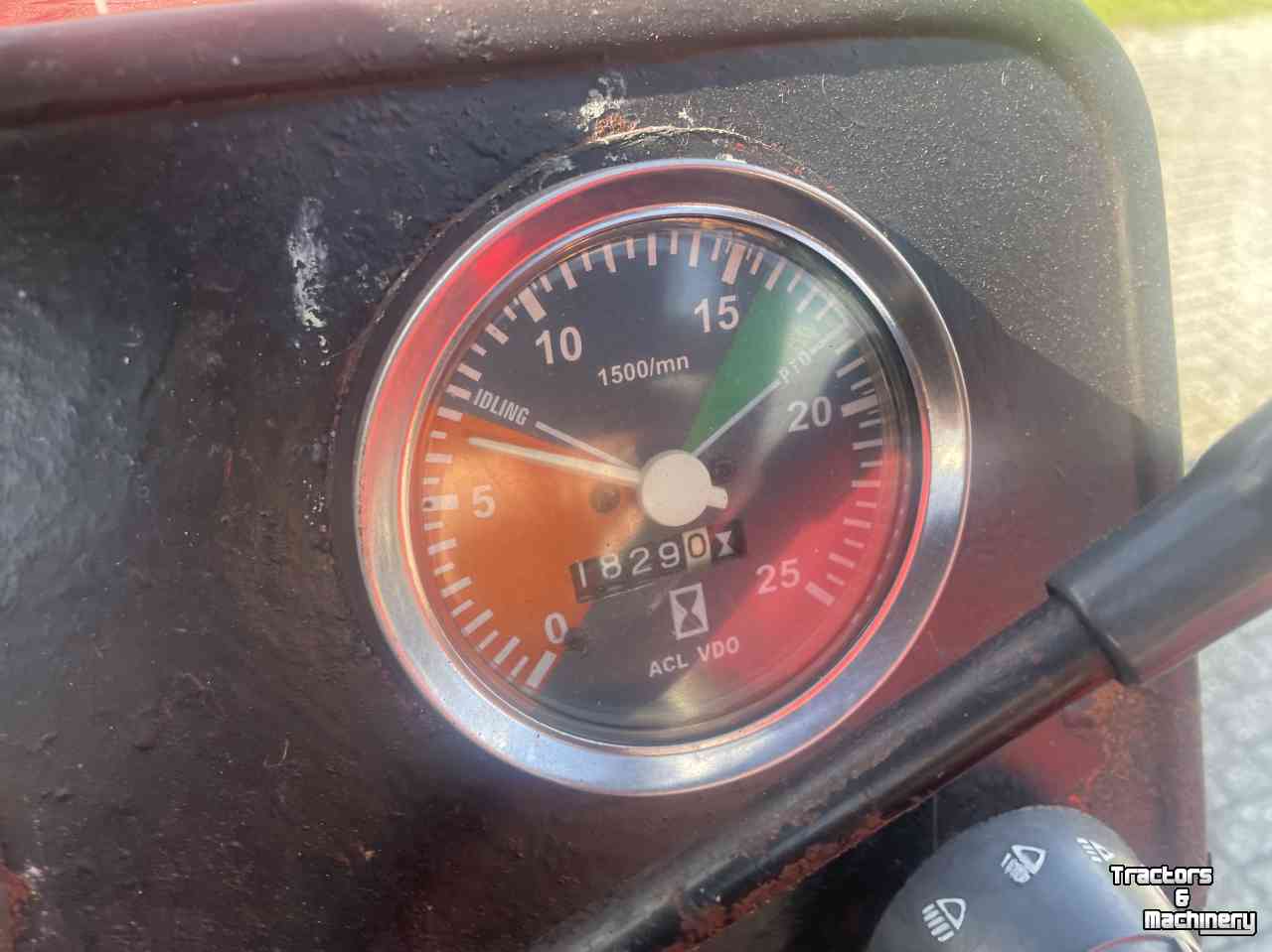 Schlepper / Traktor Massey Ferguson 385 cabrio powersteering