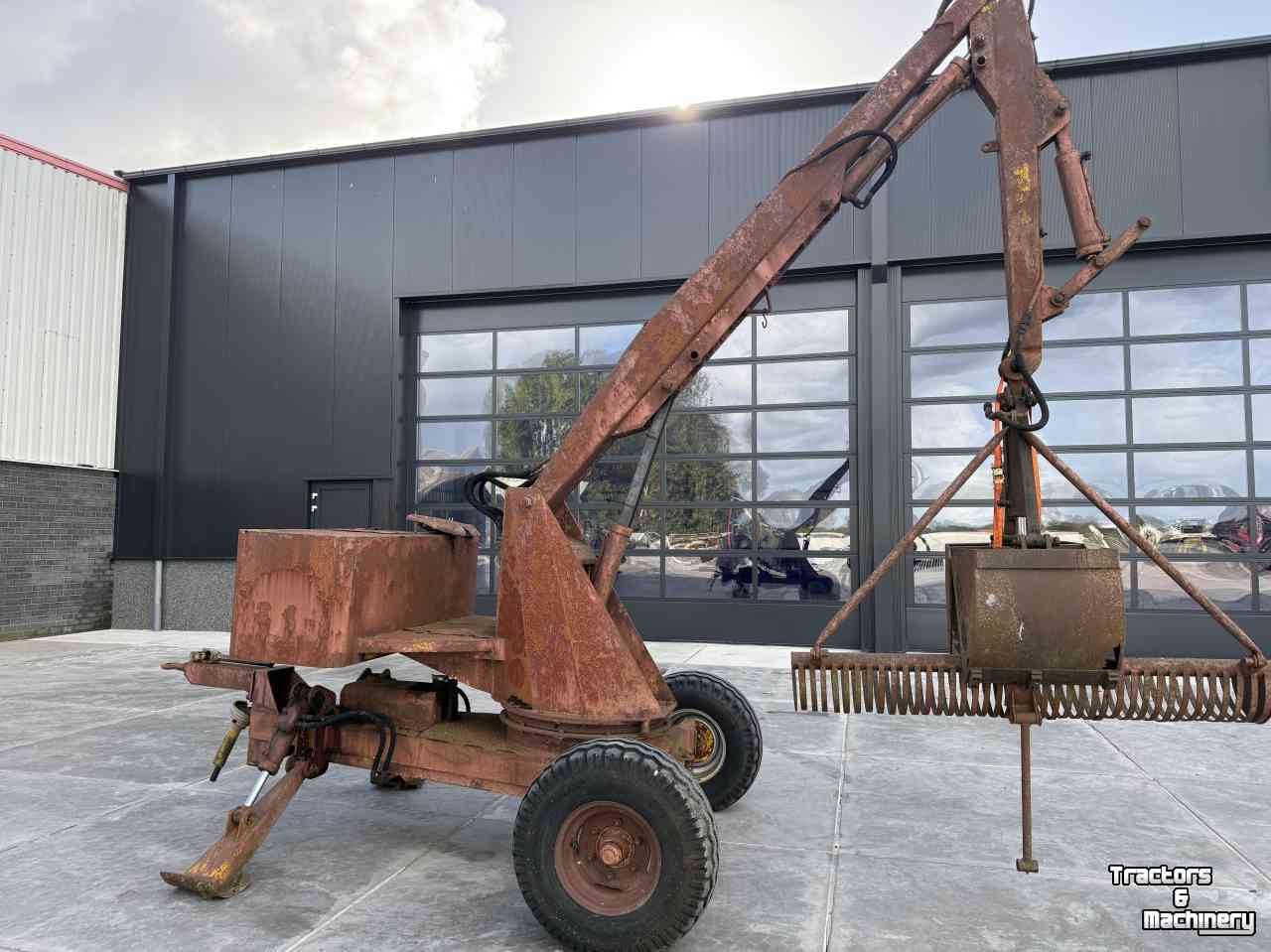 Sonstige Baumaschinen, Erdbewegungsmaschinen und Zubehör Bazzoli Landbouwkraan , getrokken kraan