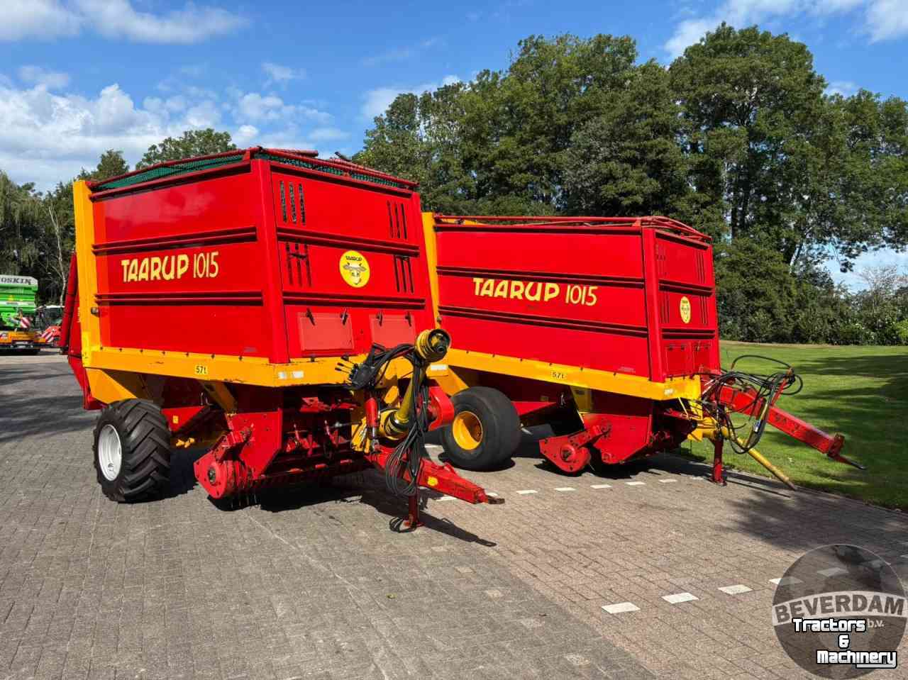 Lade- und Dosierwagen Taarup 1015