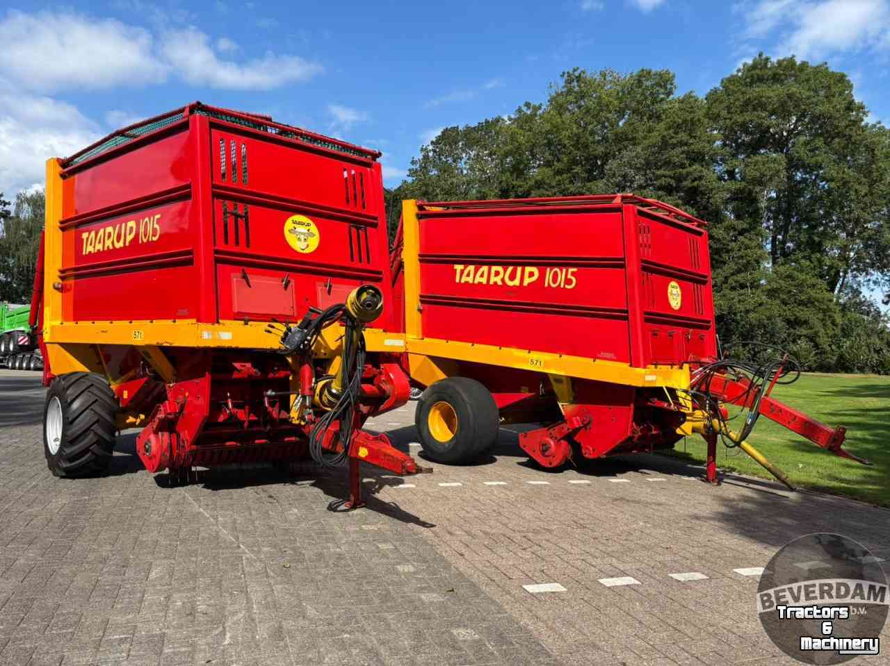 Lade- und Dosierwagen Taarup 1015