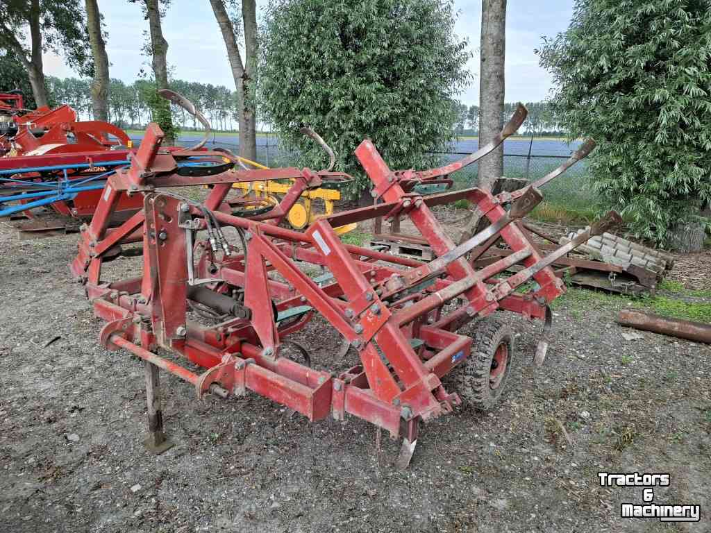 Grubber Kverneland Turbo 1 cultivator
