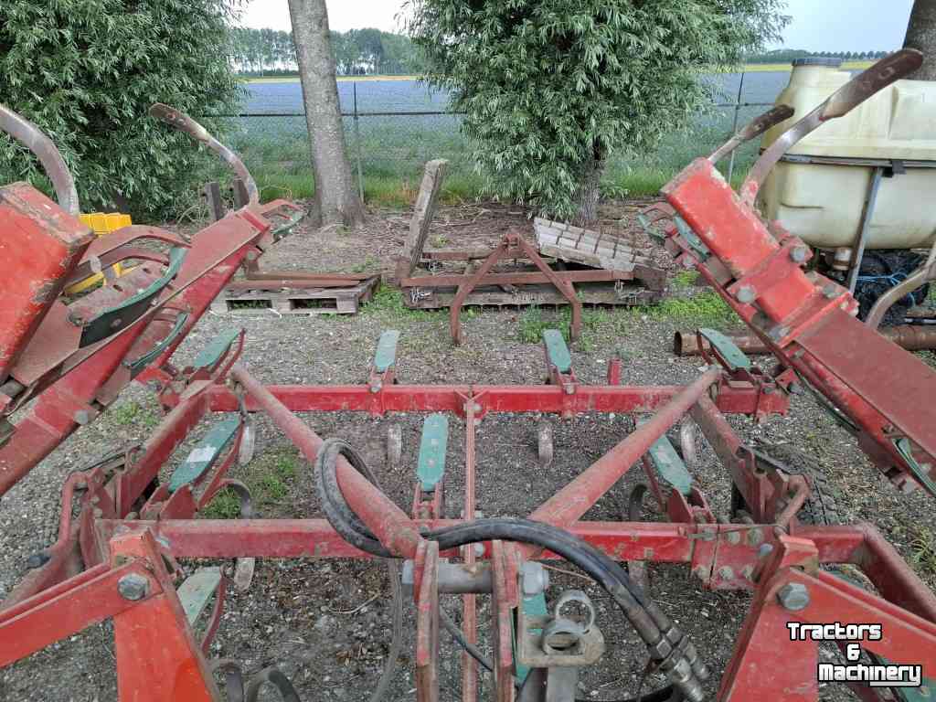 Grubber Kverneland Turbo 1 cultivator