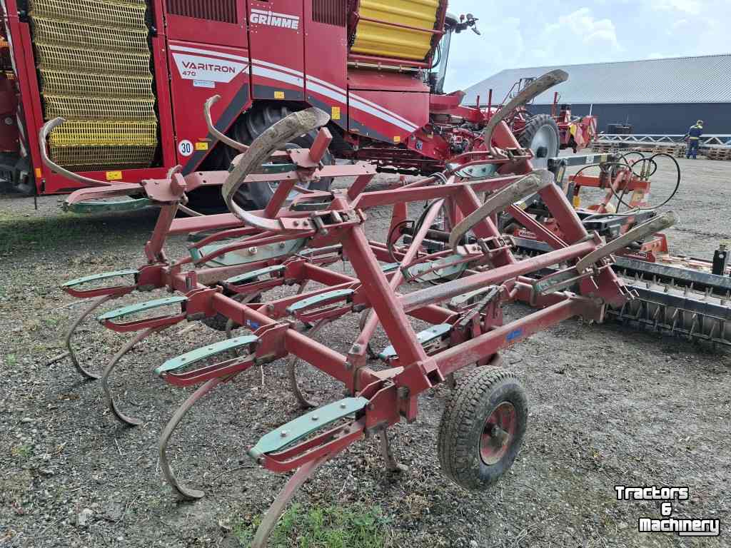 Grubber Kverneland Turbo 1 cultivator