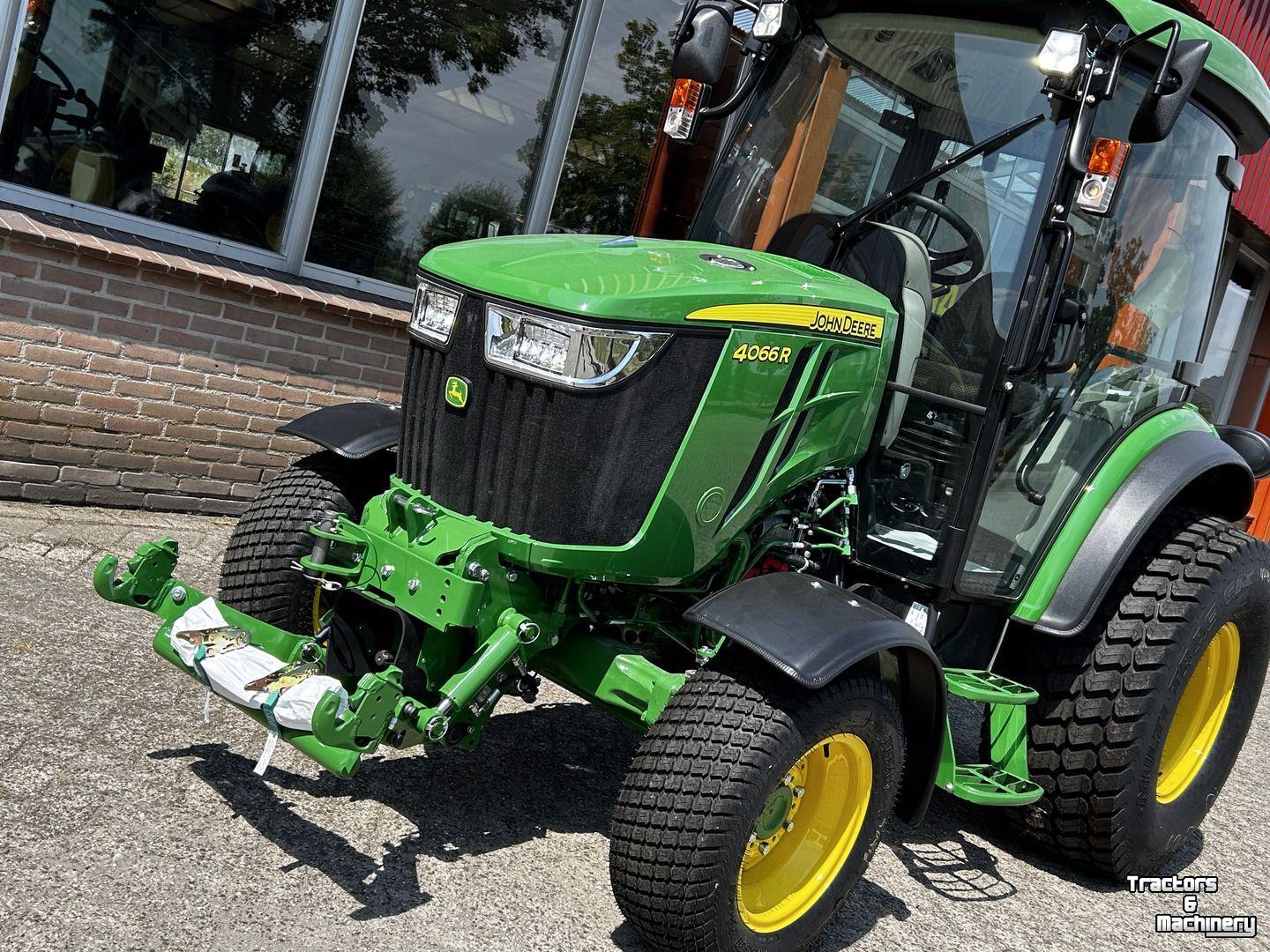 Obsttraktor John Deere 4066R