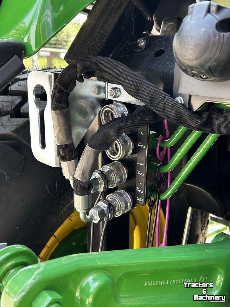 Obsttraktor John Deere 4066R