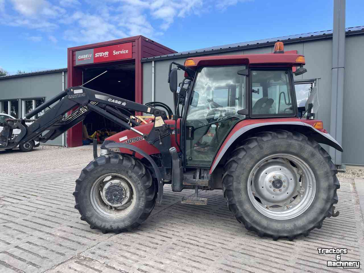 Schlepper / Traktor Case-IH JX1090U met voorlader