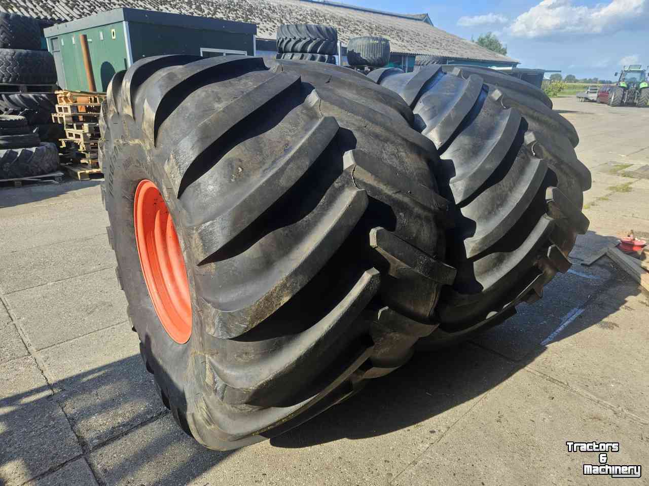 Räder, Reifen, Felgen & Distanzringe Michelin 1000/50R25. 40 mm
