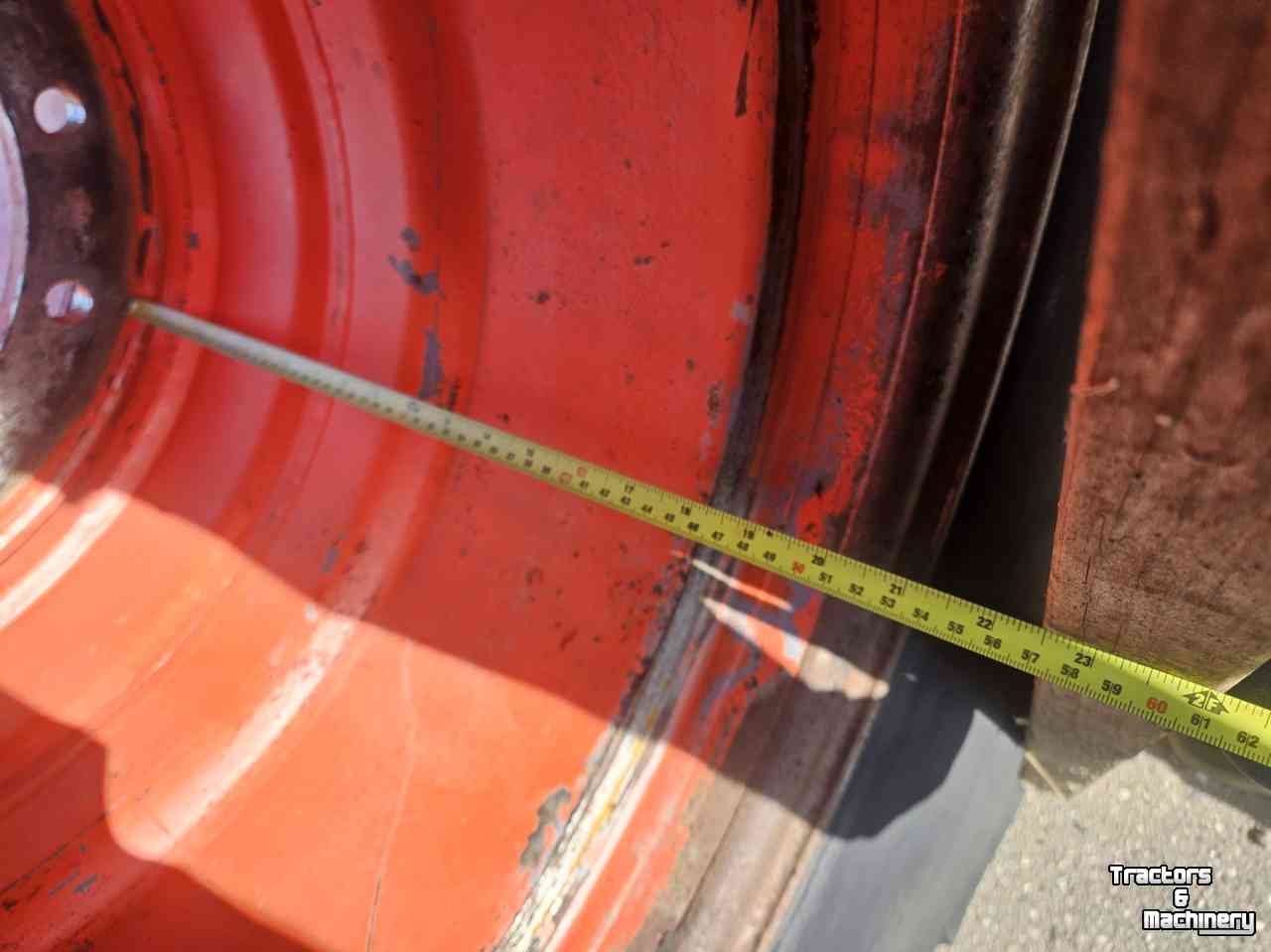 Räder, Reifen, Felgen & Distanzringe Michelin 1000/50R25. 40 mm