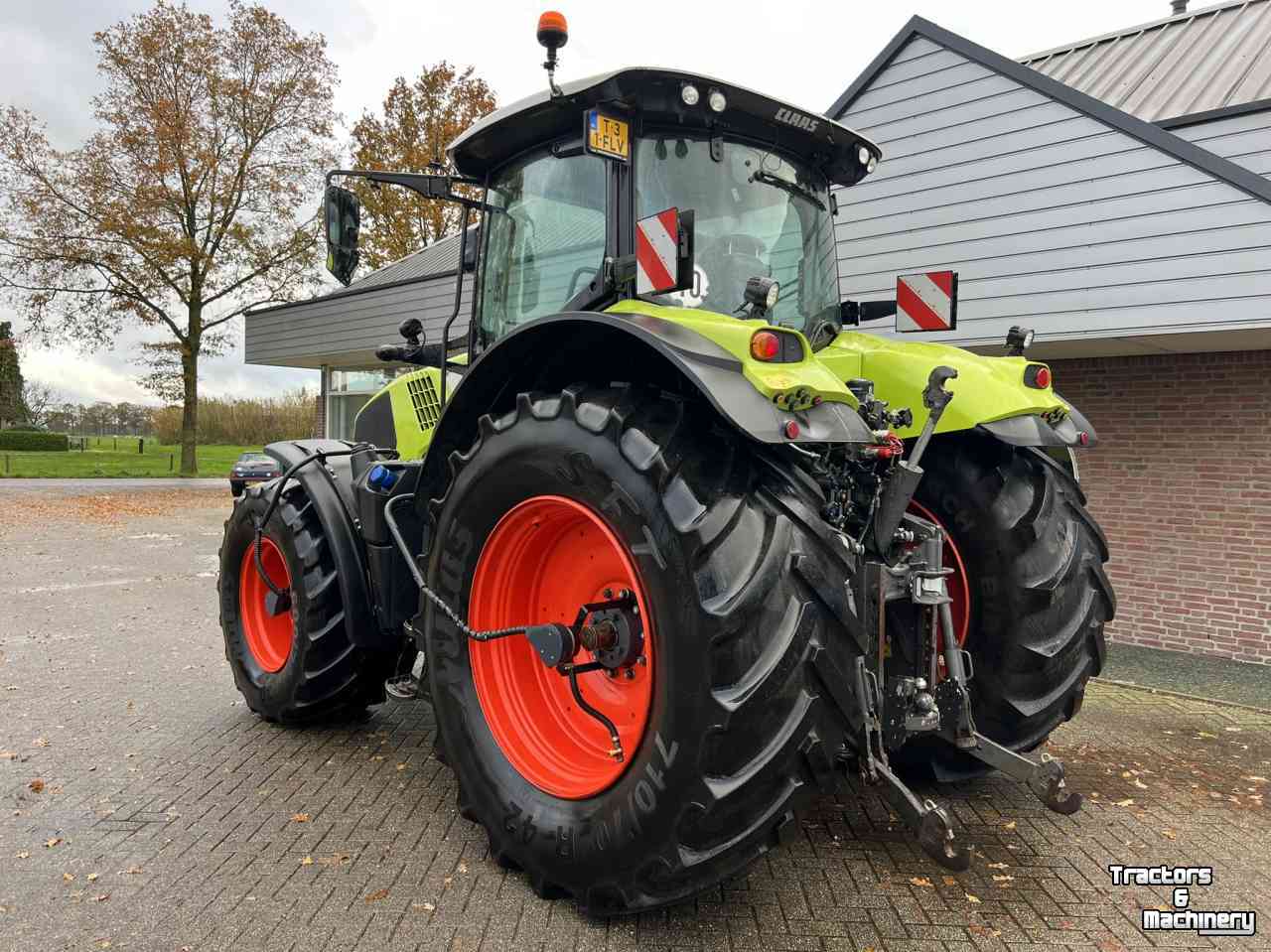 Schlepper / Traktoren Claas Axion 810 C-matic