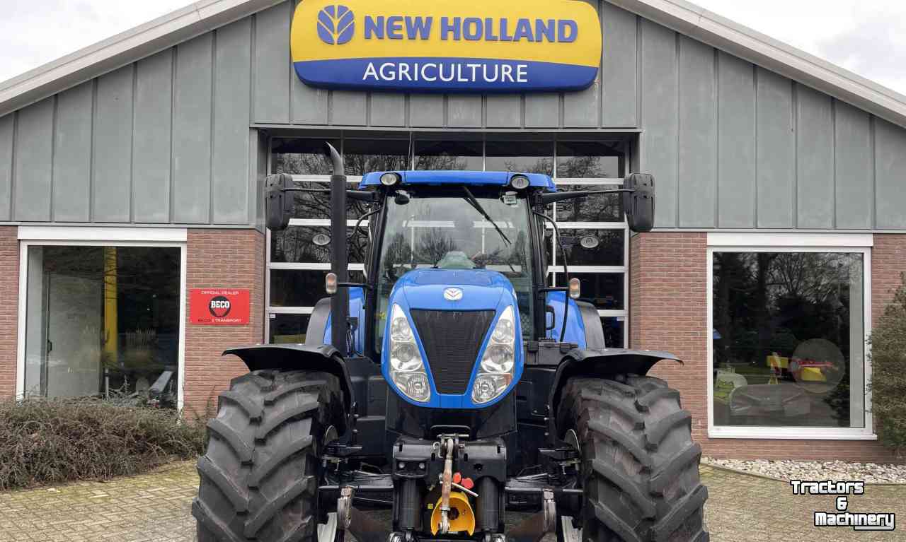 Schlepper / Traktoren New Holland T7.235 Power Command Tractor