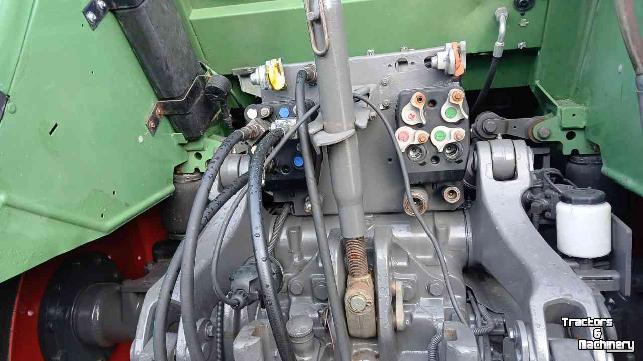 Schlepper / Traktor Fendt 820 Vario TMS