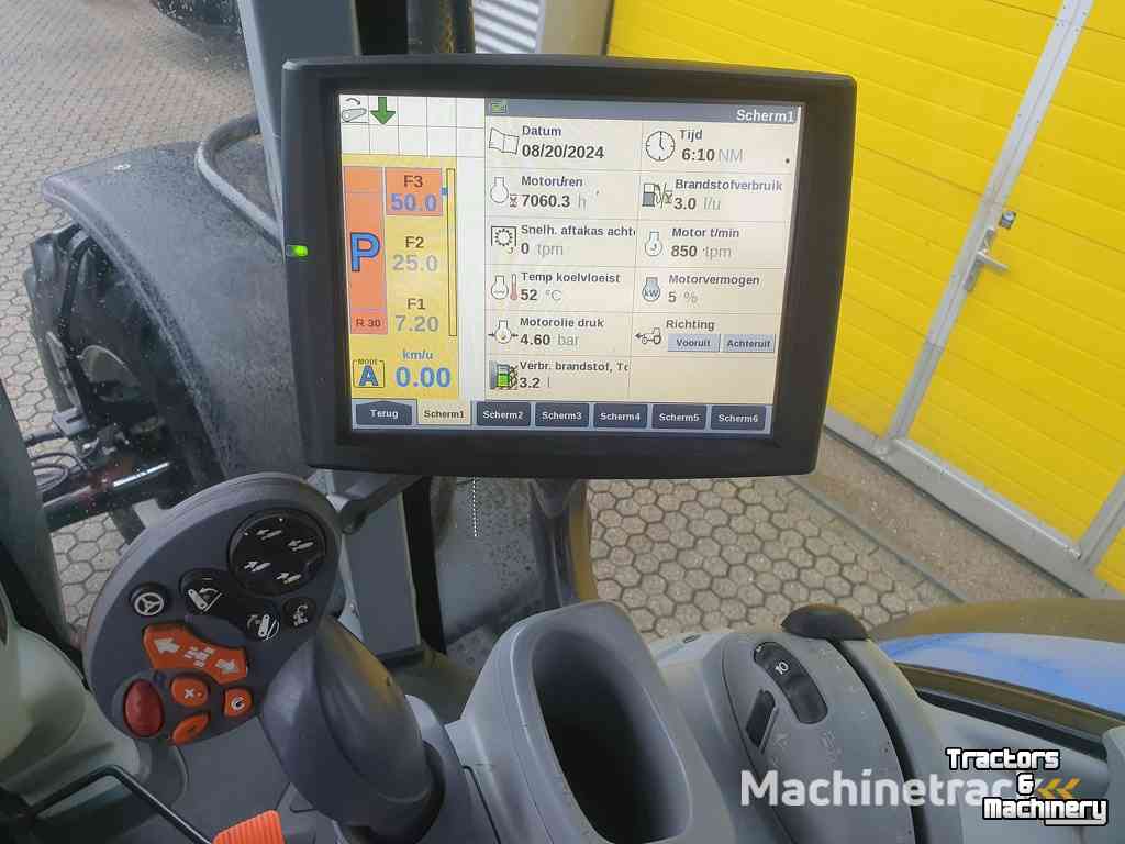Schlepper / Traktor New Holland T7.235