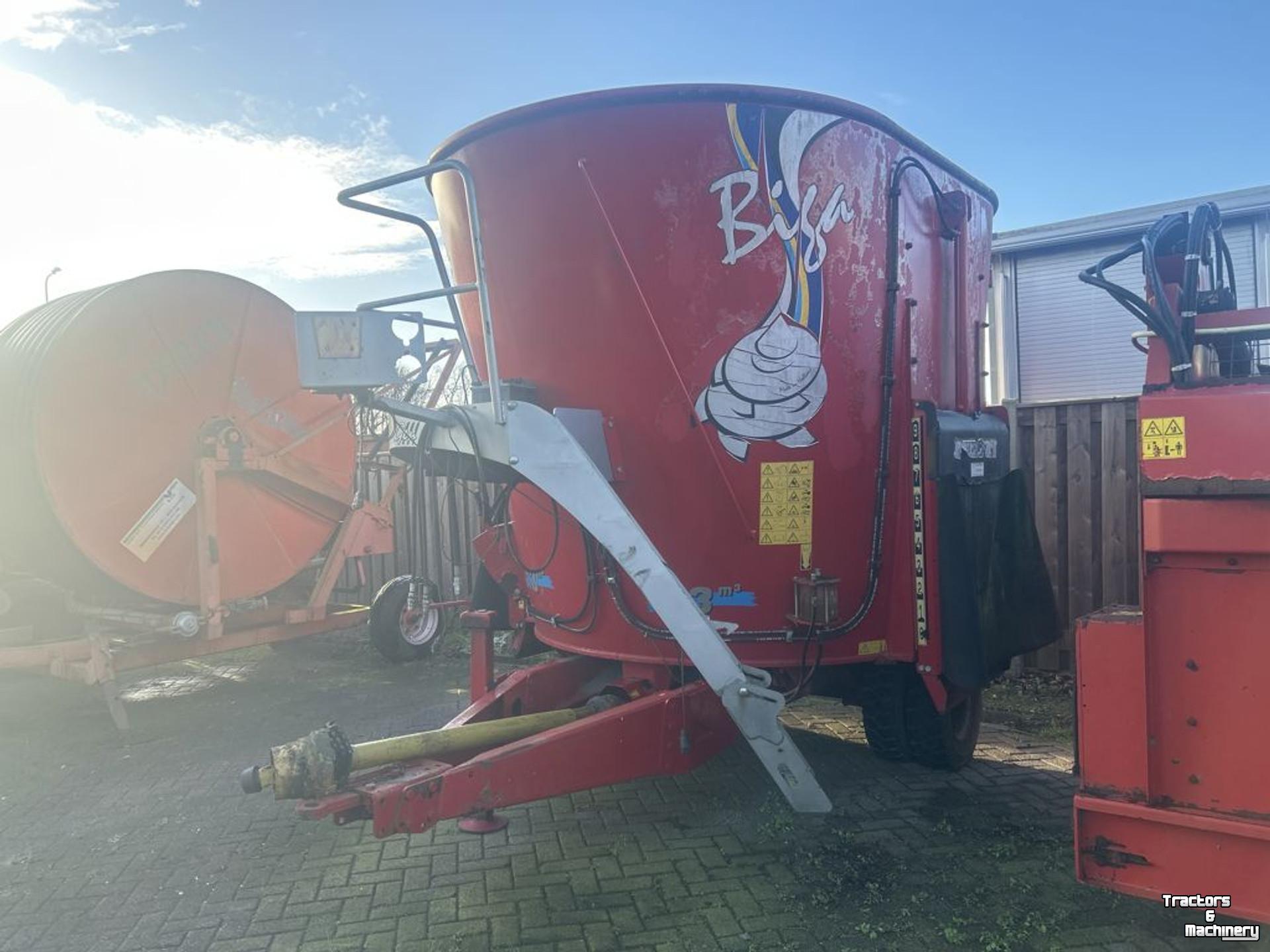 Futtermischwagen Vertikal Peecon VME130
