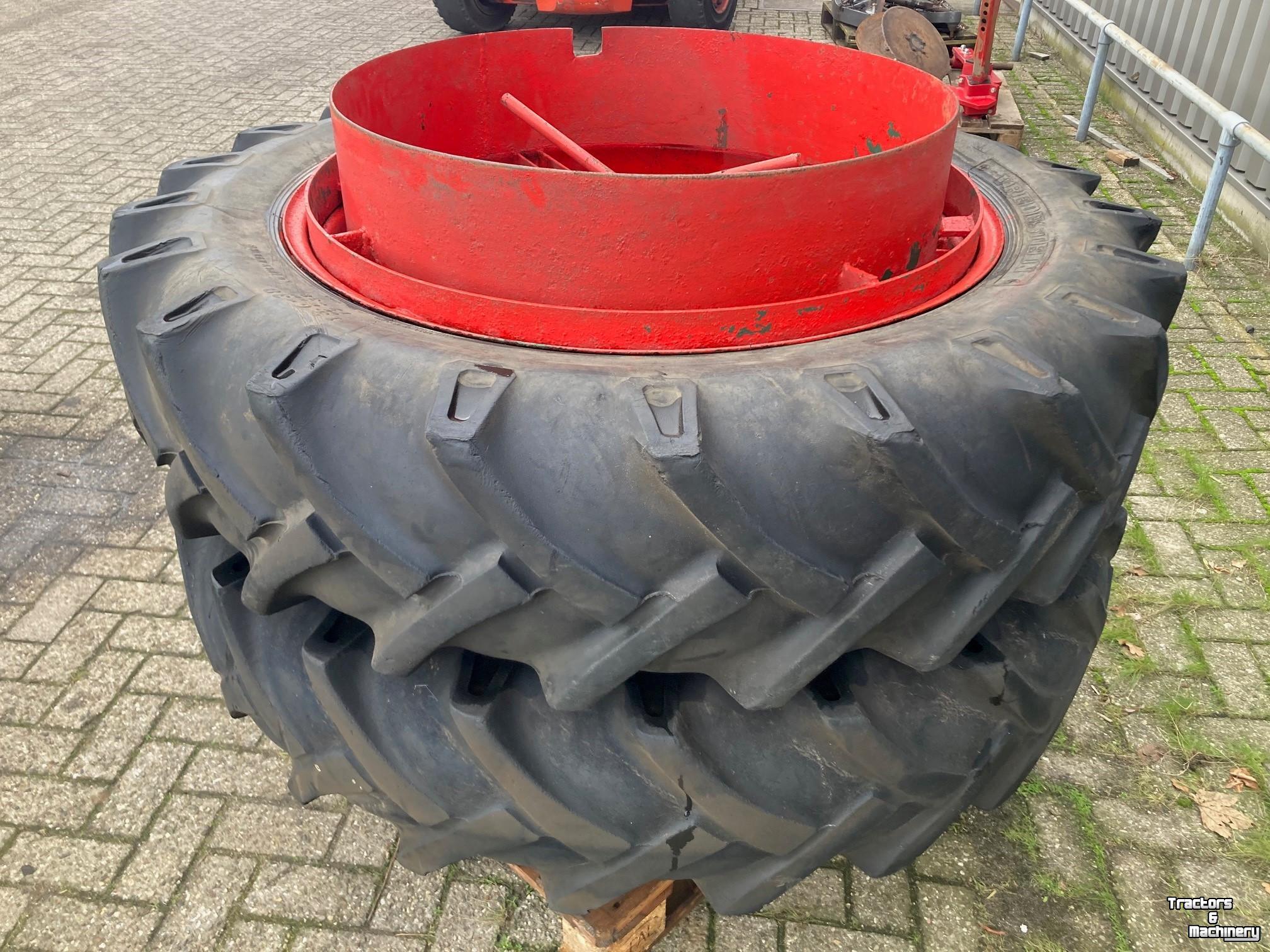 Räder, Reifen, Felgen & Distanzringe Vredestein Vredestein 13.6R34 Dubbellucht