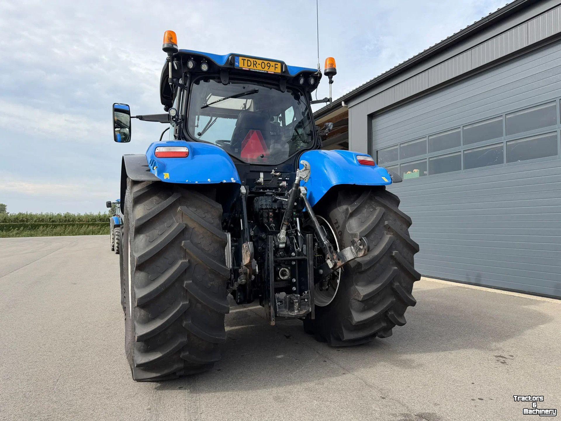 Schlepper / Traktor New Holland T7.245 Autocommand