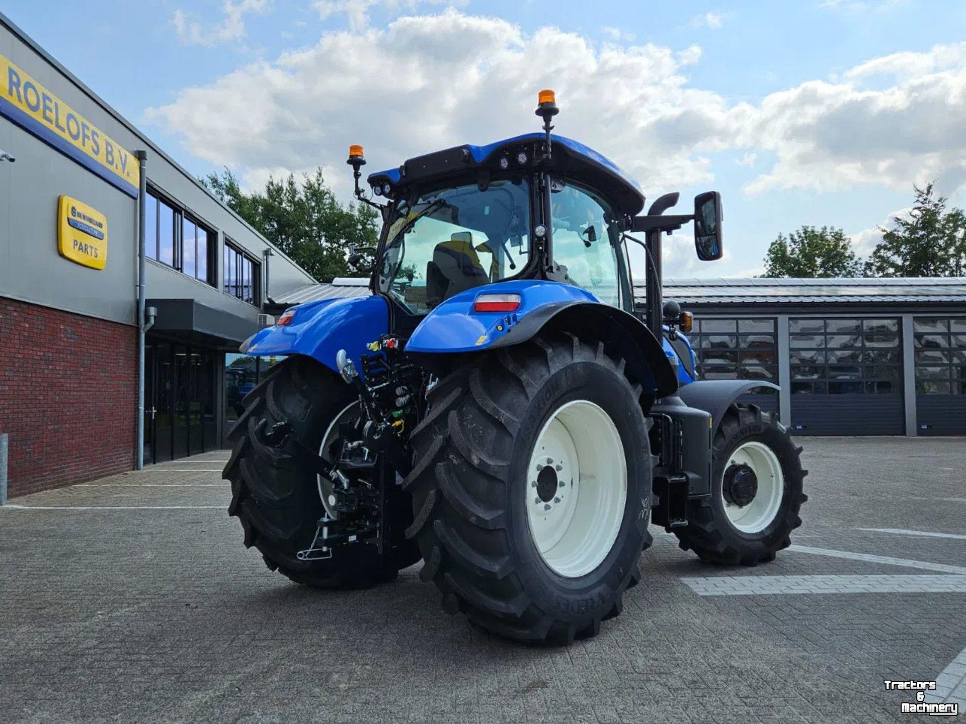 Schlepper / Traktor New Holland T7.210 Range command 50 km/h