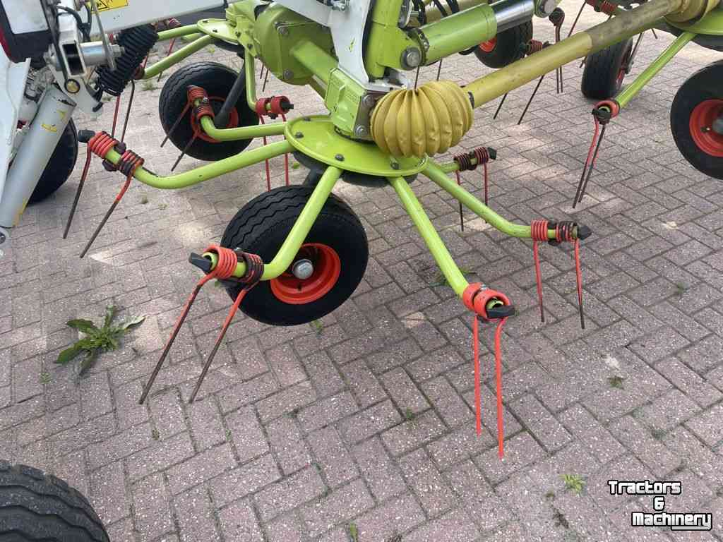 Schwader Claas Volto 1300 T