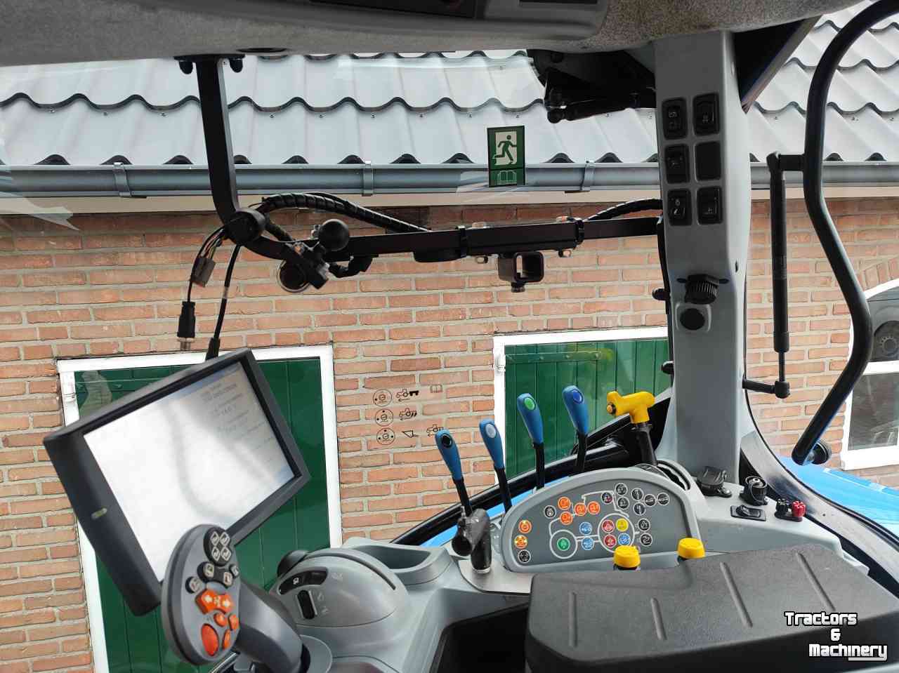 Schlepper / Traktor New Holland T5.140 AC VERKOCHT