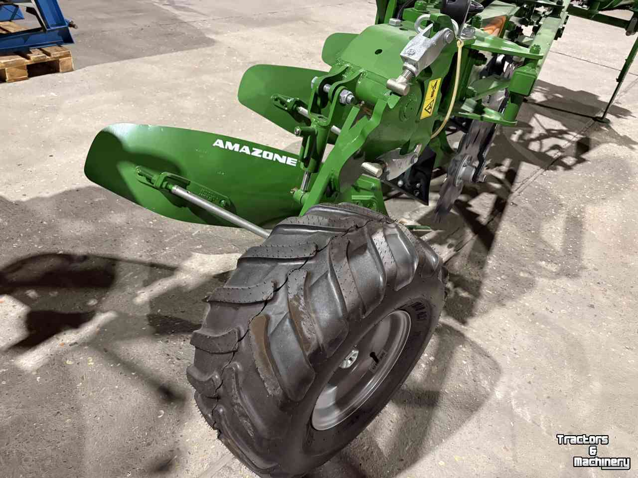 Pflüge Amazone Cayros XMS950-V 3+1 4 schaar
