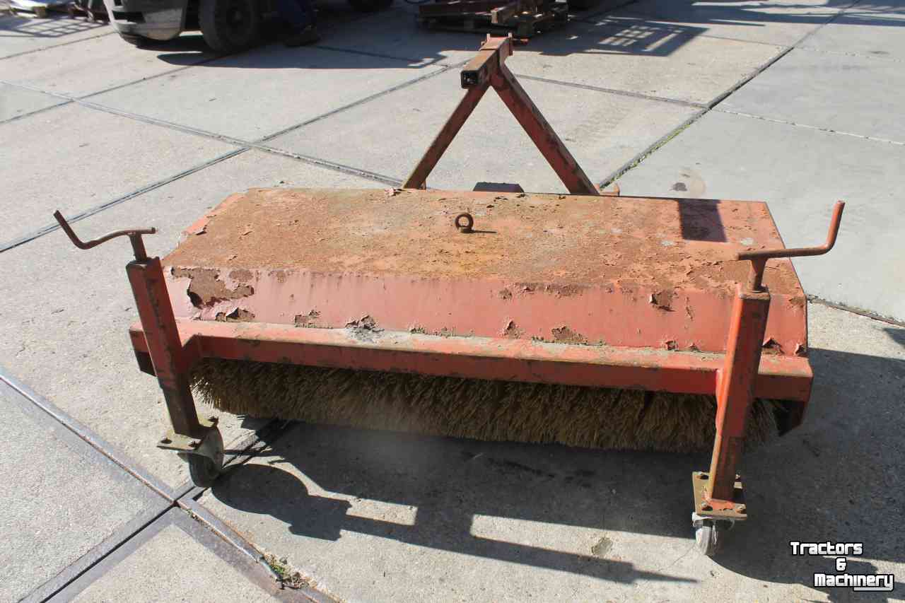 Kehrmaschine Hekamp VM205 aftakas veegmachine rolbezem rolveger