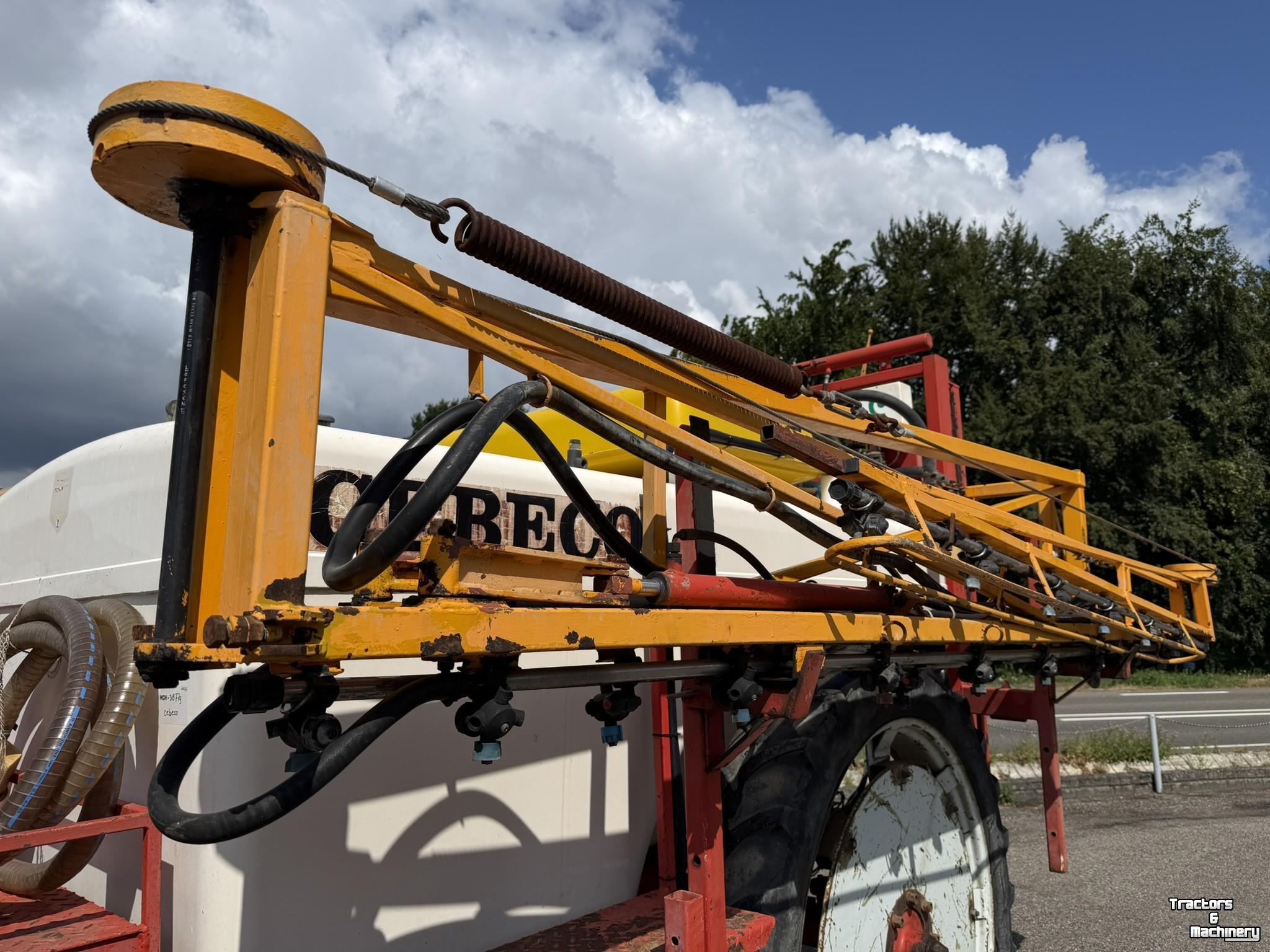 Anbaufeldspritze Cebeco 3000l 24m