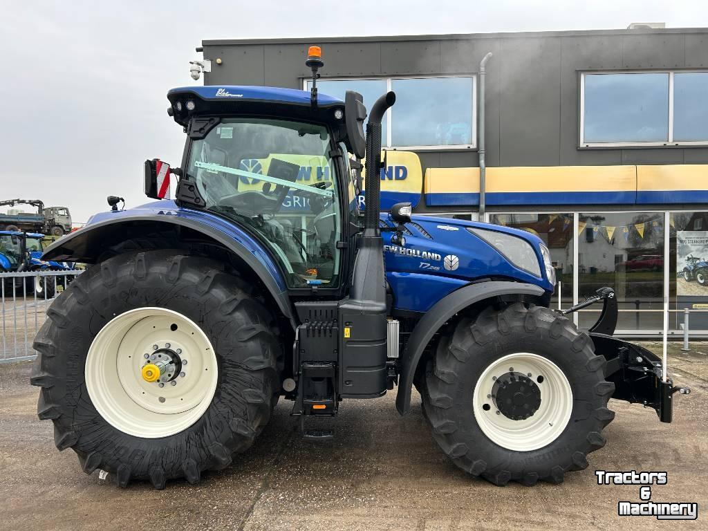 Schlepper / Traktor New Holland T7.245 Auto Command PLMi