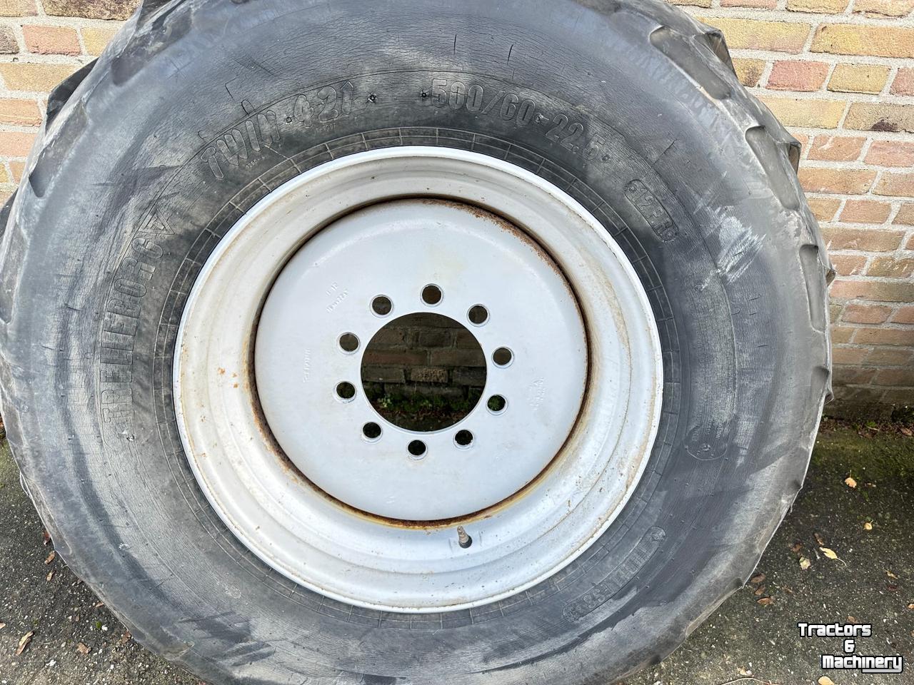 Räder, Reifen, Felgen & Distanzringe Trelleborg 500/60R22.5