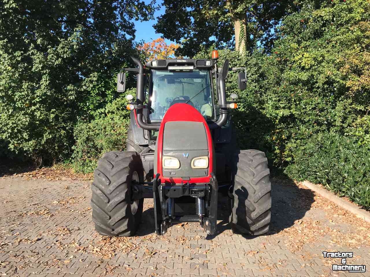 Schlepper / Traktoren Valtra T191 HiTech
