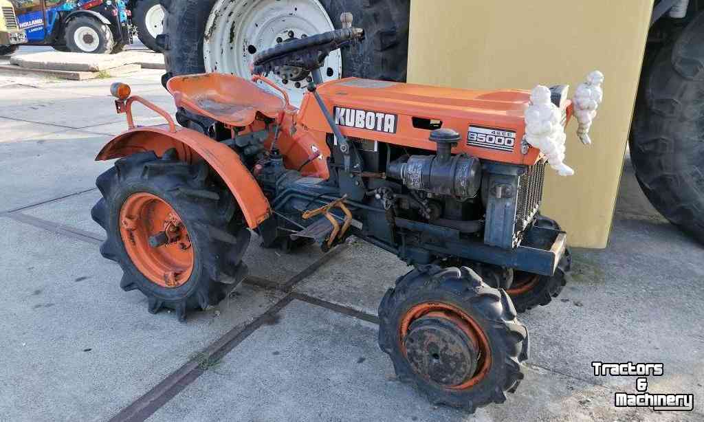 Gartentraktoren Kubota B5000 4WD Mini-tractor