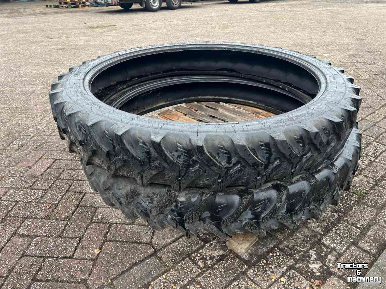 Räder, Reifen, Felgen & Distanzringe Kleber 203/95R48 set