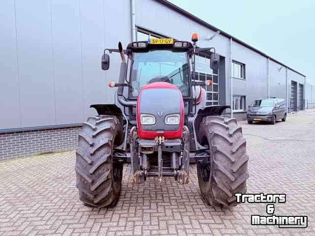 Schlepper / Traktor Valtra N121 hitech, 50km, geveerd, Fronthef