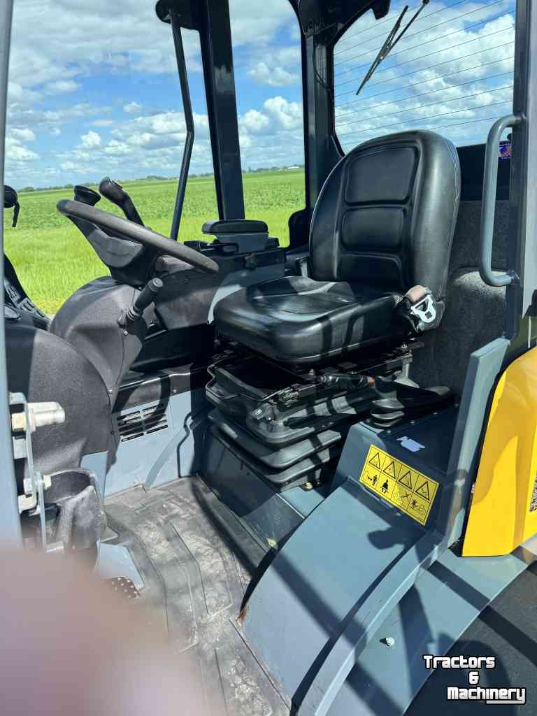 Radlader Mustang 708